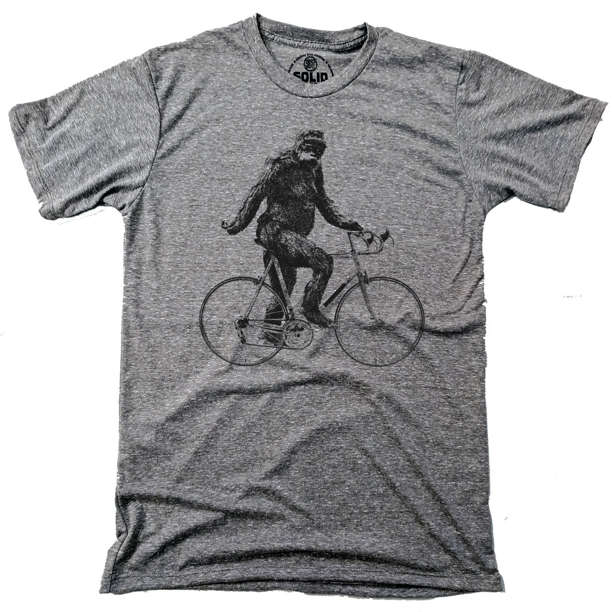 Men&#39;s Sasquatch Cyclist Funny Folklore Graphic T-Shirt | Vintage Bigfoot Bicycle Tee | Solid Threads