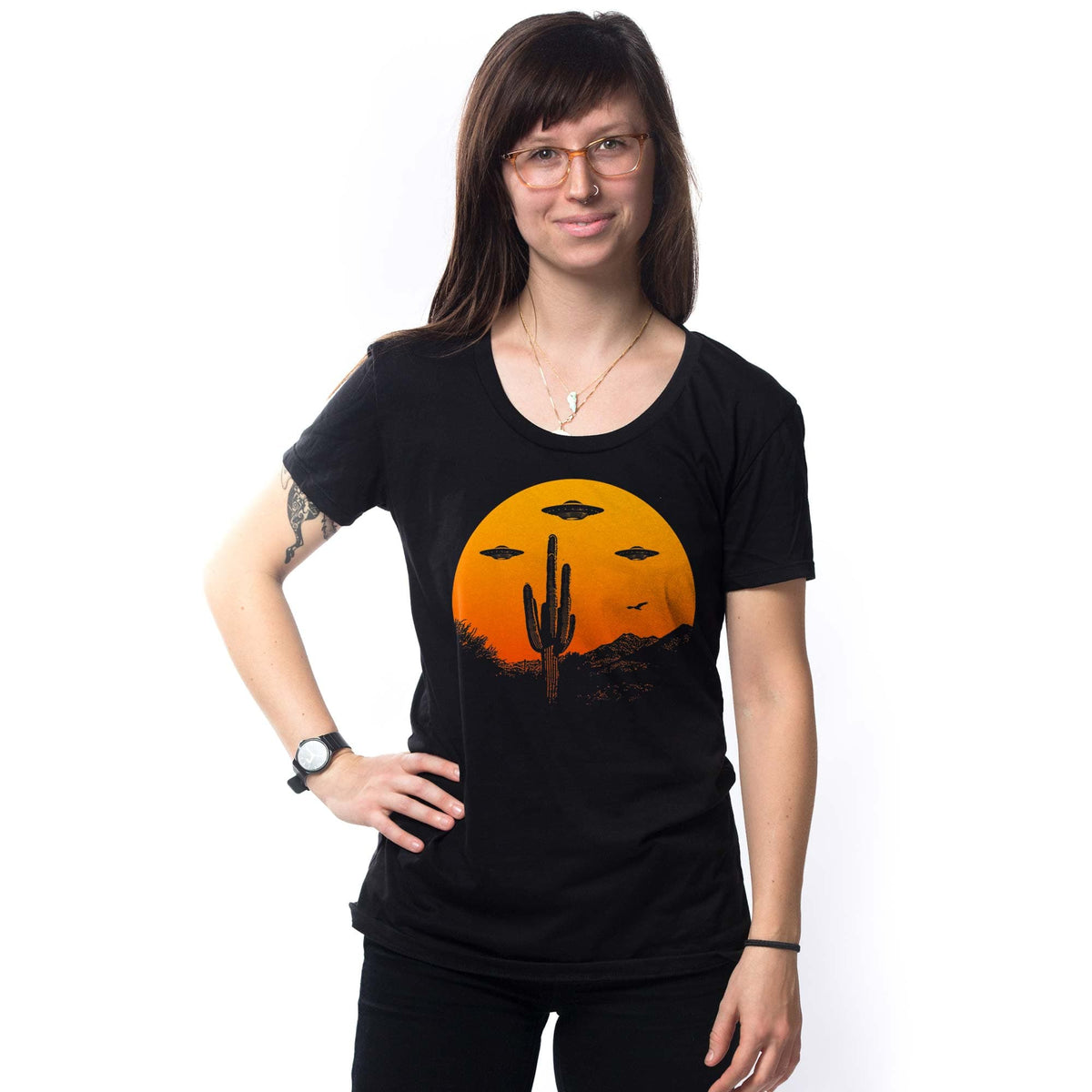 Women's UFO Country Designer Graphic T-Shirt | Cool Alien Desert Cactus Tee On Model | Solid Threads