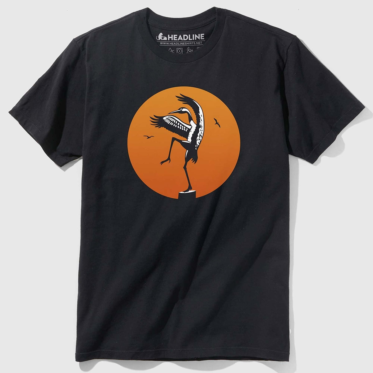 Men&#39;s Crane Kick Designer Heron Graphic T-Shirt | Funny Karate Kick Beach Bird Tee | Solid Threads
