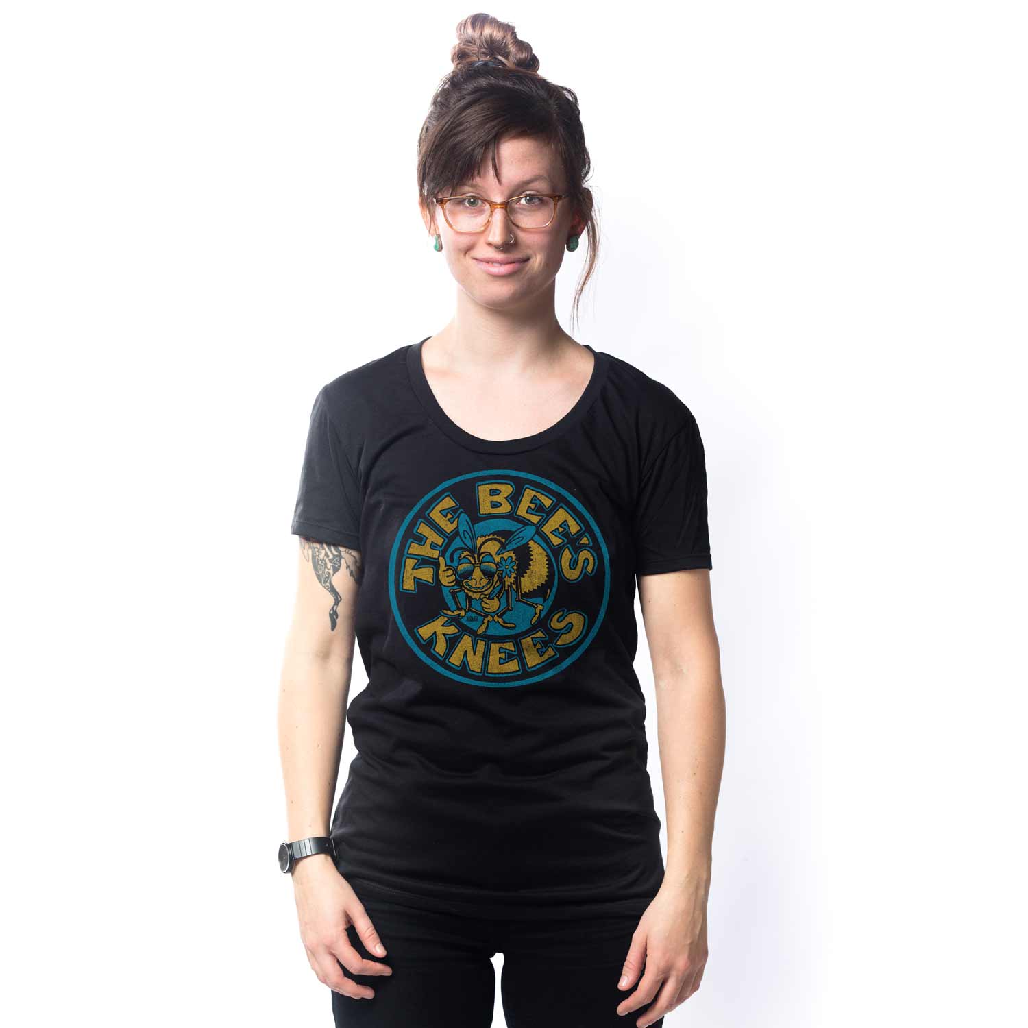 Women's The Bee's Knees Vintage Inspired Scoopneck T-Shirt | Retro Insect Graphic Tee | Solid Threads
